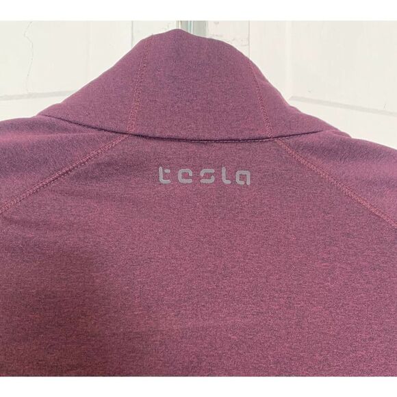 Tesla Women’s Maroon Wine 1/2 Zip Pullover Size Medium - Picture 9 of 9